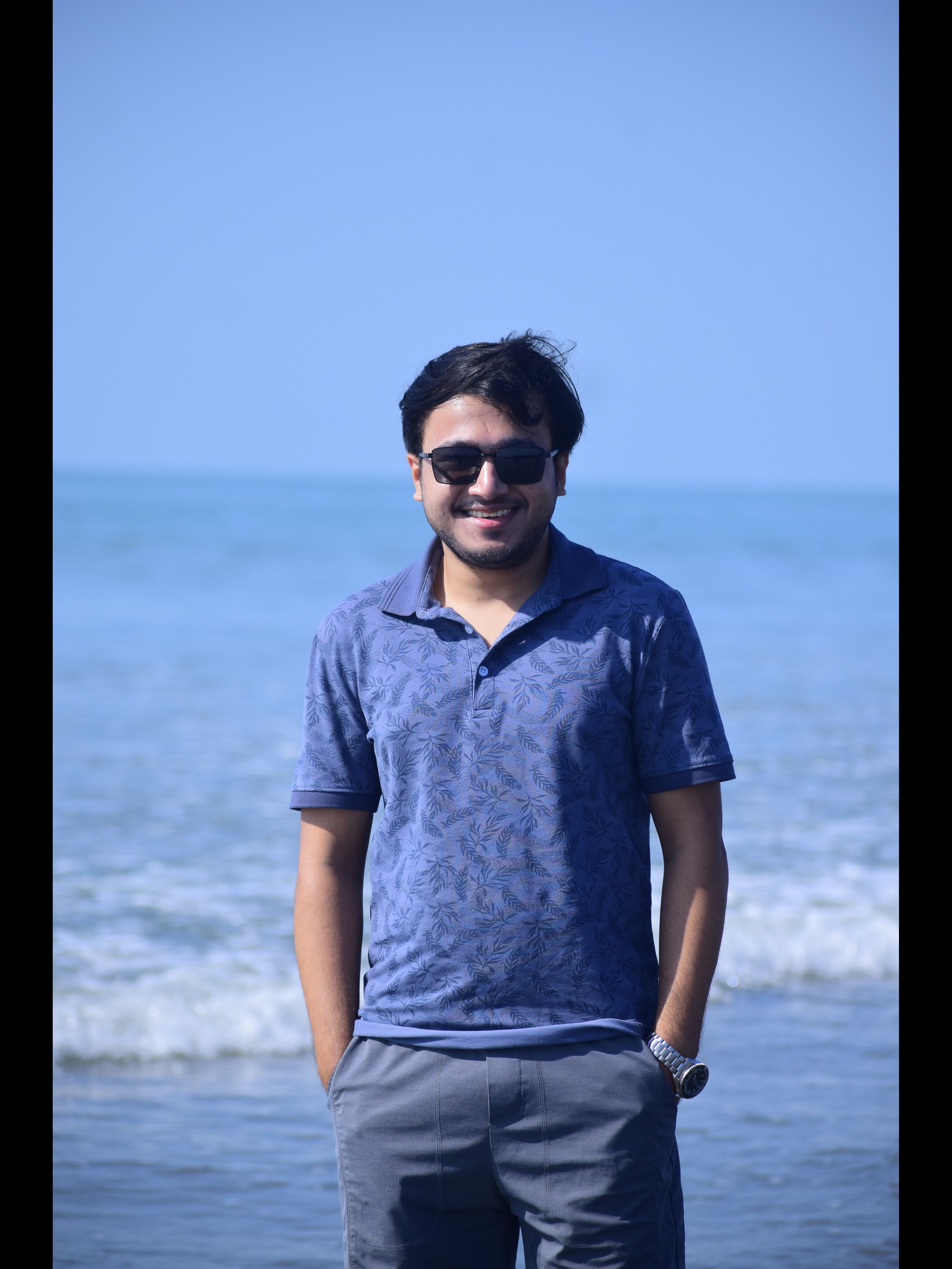 profileazizul.jpg